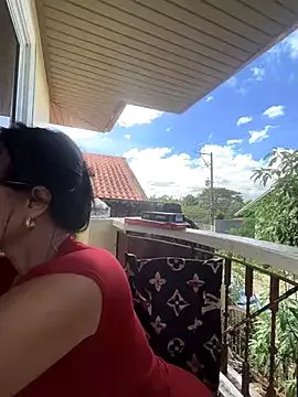 sweetieme on StripChat 