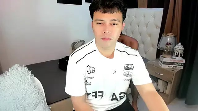 Freechat Urloverhardcock on StripChat