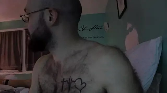 Freechat versatilevortex on StripChat