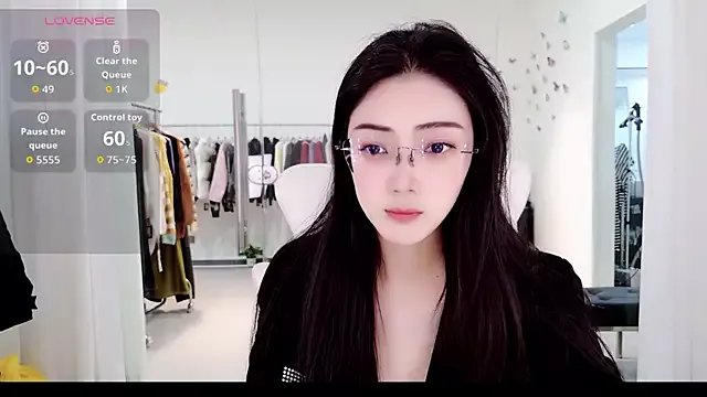 Freechat yangyang-777 on StripChat