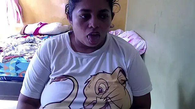 Freechat yulieth_bbw on StripChat