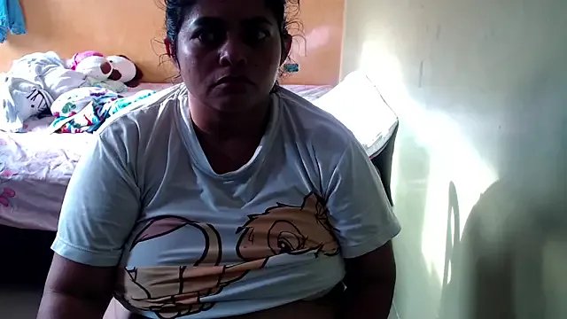 Freechat yulieth_bbw on StripChat