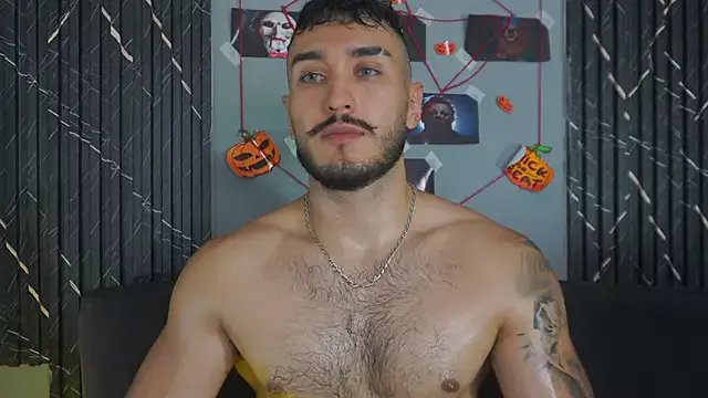 Freechat Zionmattis on StripChat